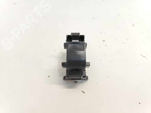 switch-peugeot-108-2014-33782754 main image