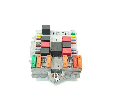 Used Fuse box Fuse box 36947797 36947797