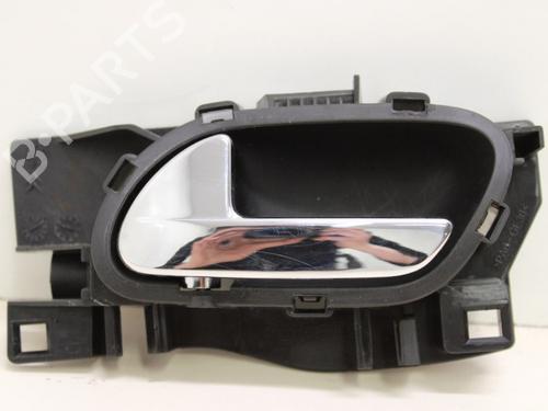 Used Front left exterior door handle Front left exterior door handle 33780400 33780400