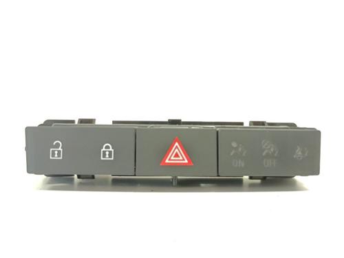 Used Warning switch Warning switch OPEL ASTRA J (P10) 1.4 Turbo (68) (120 hp) 33791880 33791880