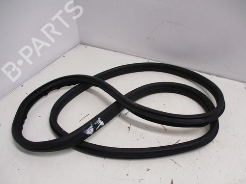 Gummiliste Gummiliste OPEL MERIVA A MPV (X03) 1.6 (E75) (105 hp) 33774426 33774426