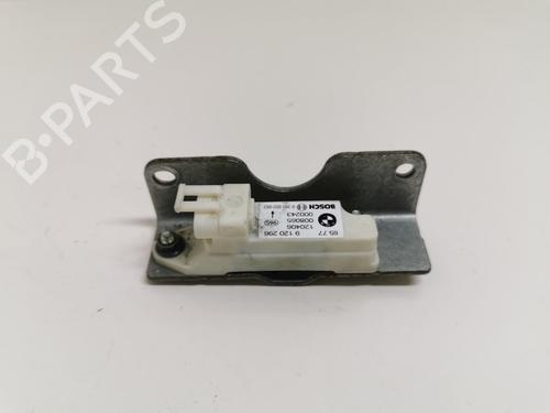 Used Electronic module Electronic module MINI MINI Convertible (R52) Cooper (116 hp) 33778946 33778946