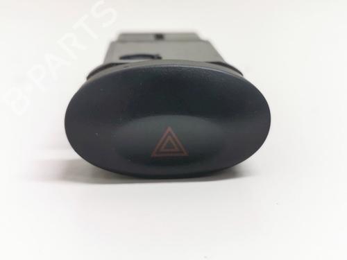 Pulsante luci di emergenza Pulsante luci di emergenza DAEWOO MATIZ (M100, M150) 0.8 (52 hp) 33779206 33779206