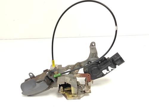 Højre bagtil lås Højre bagtil lås PEUGEOT 107 (PM_, PN_) 1.0 (68 hp) 33789146 33789146