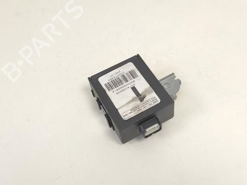 Used Electronic module Electronic module TOYOTA YARIS (_P9_) 1.3 VVT-i (SCP90_, SCP90R) (87 hp) 33785942 33785942