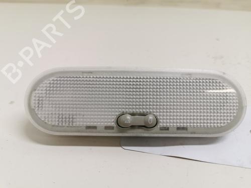 Innerbelysning Innerbelysning RENAULT CLIO III (BR0/1, CR0/1) 1.2 16V (BR02, BR0J, BR11, CR02, CR0J, CR11) (75 hp) 33779013 33779013