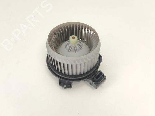 Used Heater blower motor Heater blower motor TOYOTA YARIS (_P13_) 1.0 (KSP130_, KSP130) (69 hp) 33785553 33785553