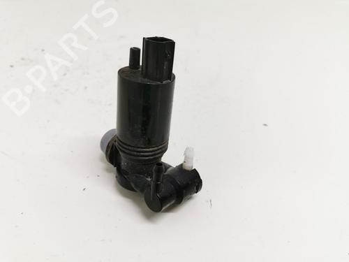 Used Washer pump Washer pump FORD FIESTA VI (CB1, CCN) 1.25 (82 hp) 33779318 33779318
