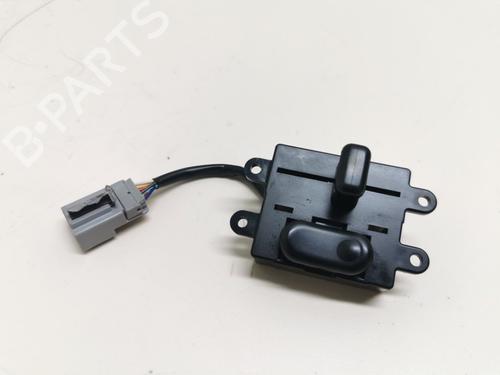 Used Switch Switch NISSAN MURANO I (Z50) 3.5 4x4 (234 hp) 33780120 33780120
