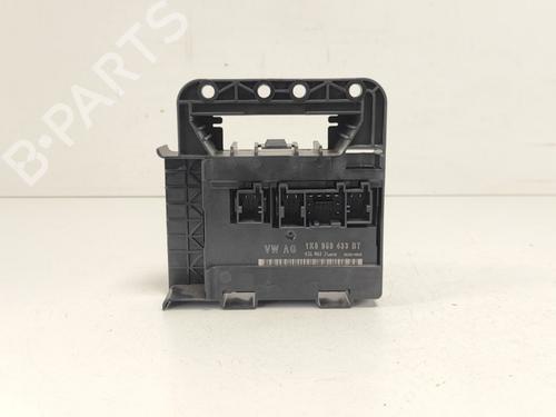 Used Comfort control module Comfort control module VW GOLF V (1K1) 1.6 (102 hp) 33788487 33788487