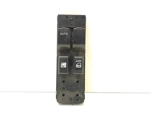 Kombi Kontakt / Stilkkontakt Kombi Kontakt / Stilkkontakt 39250040 39250040