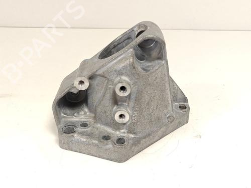 Used Engine mount Engine mount VOLVO XC40 (536) B4 Mild-Hybrid (197 hp) 33790305 33790305