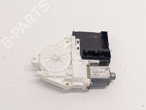 Used Electronic module Electronic module VW GOLF VI Variant (AJ5) 1.4 TSI (160 hp) 33782538 33782538