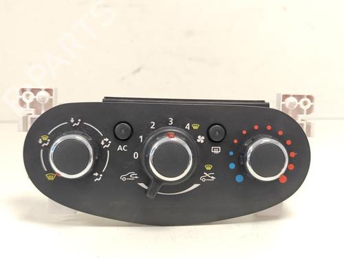 Comando chauffage Comando chauffage DACIA SANDERO II TCe 90 (B8M1, B8MA, B8AC) (90 hp) 33812441 33812441