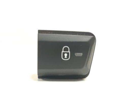 Used Switch Switch PEUGEOT 2008 I (CU_) 1.2 VTi (82 hp) 33790938 33790938