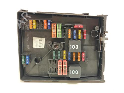 Used Fuse box Fuse box SKODA SUPERB II (3T4) 1.8 TSI (160 hp) 33869255 33869255
