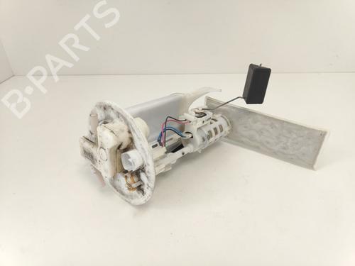 Used Fuel pump Fuel pump TOYOTA YARIS (_P13_) 1.0 (KSP130_, KSP130) (69 hp) 33785567 33785567