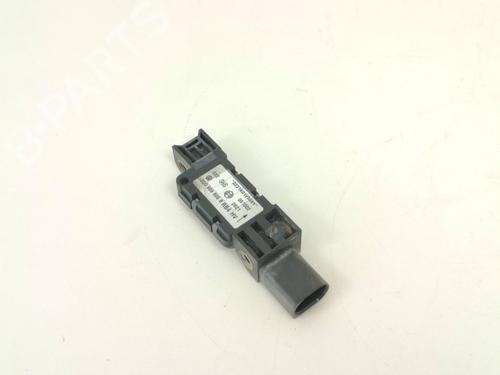 Used Electronic module Electronic module VW PHAETON (3D1, 3D2, 3D3, 3D4, 3D6, 3D7, 3D8, 3D9) 3.2 V6 (241 hp) 33785751 33785751