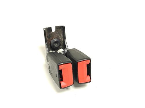 Used Seat buckle Seat buckle FORD FIESTA VI (CB1, CCN) 1.0 EcoBoost (100 hp) 33790207 33790207