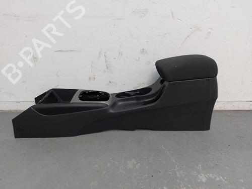 Mittelkonsole Mittelkonsole HYUNDAI i30 Estate (FD) 1.4 (109 hp) 33787274 33787274