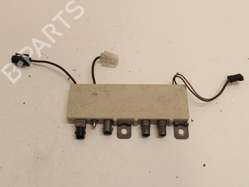Used Electronic module Electronic module BMW 5 (E39) 523 i (170 hp) 33780935 33780935