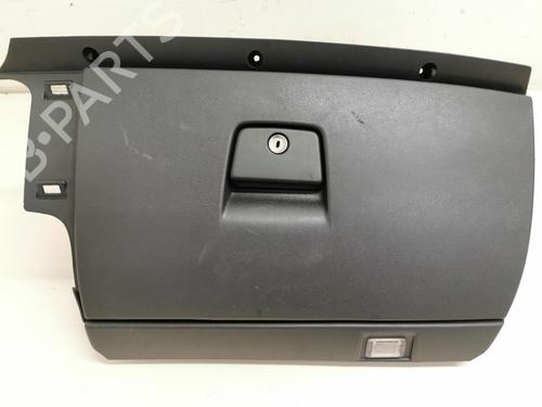 Used Glove box Glove box VOLVO V50 (545) 2.0 D (136 hp) 33779817 33779817
