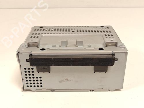 Used Radio Radio FORD FIESTA VI (CB1, CCN) 1.0 EcoBoost (100 hp) 33790169 33790169