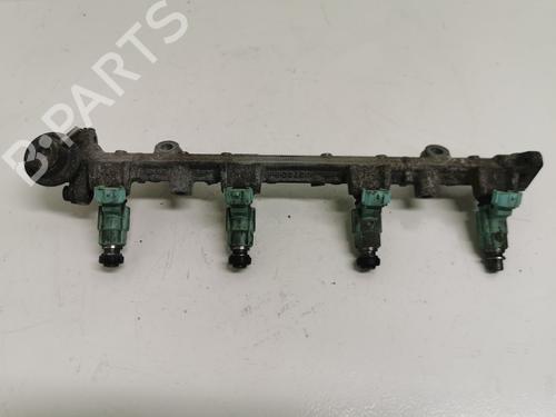 Used Injection rail Injection rail MITSUBISHI CARISMA (DA_) 1.6 (DA1A) (90 hp) 33779535 33779535