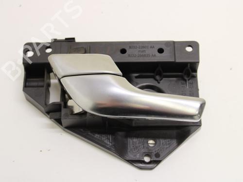 exterior-handle-land-rover-range-rover-evoque-l538-2011-2012-2013-2014-2015-2016-2017-2018-2019-33780720 main image