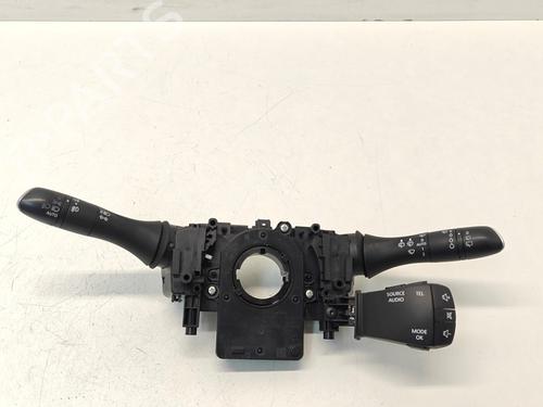 Used Steering column stalk Steering column stalk RENAULT MEGANE IV Hatchback (B9A/M/N_) 1.2 TCe 130 (B9MR) (130 hp) 39934430 39934430