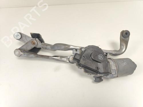 Used Front wipers mechanism Front wipers mechanism TOYOTA YARIS (_P13_) 1.0 (KSP130_, KSP130) (69 hp) 33785570 33785570