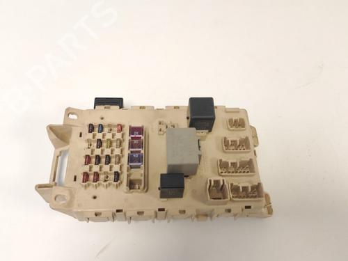 Used Fuse box Fuse box TOYOTA YARIS (_P1_) 1.0 (SCP10_, SCP10R) (68 hp) 33784505 33784505