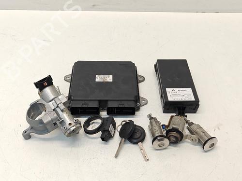 Øvrige Styrinhsenheder Øvrige Styrinhsenheder MITSUBISHI COLT CZC VI Convertible (RG) 1.5 (Z36A) (109 hp) 39753075 39753075