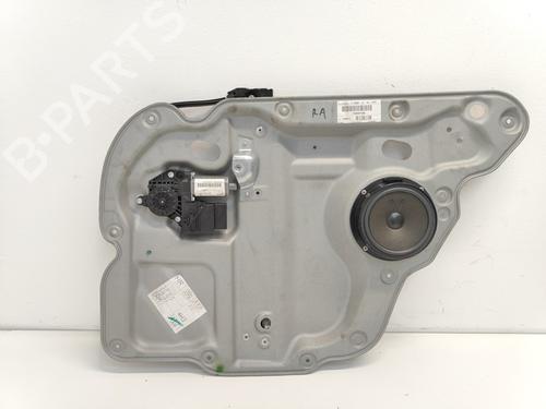 Rudehejsemekanisme Højre bagtil Rudehejsemekanisme Højre bagtil VW TOURAN (1T3) 1.4 TSI (140 hp) 33782825 33782825