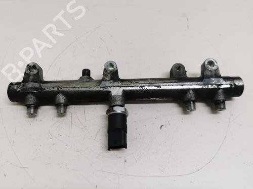 Used Injection rail Injection rail PEUGEOT BOXER Van (244) 2.8 HDi (128 hp) 33779956 33779956