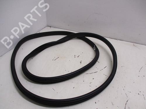 Used Rubber door seal Rubber door seal OPEL COMBO Box Body/MPV 1.7 DI 16V (65 hp) 33778132 33778132