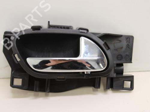 Used Rear right exterior door handle Rear right exterior door handle PEUGEOT 3008 I MPV (0U_) 1.6 THP (156 hp) 33780401 33780401