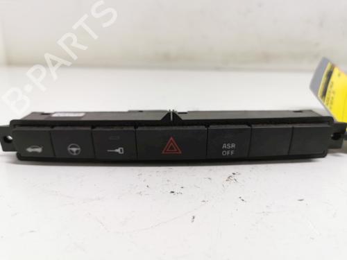 Used Warning switch Warning switch FIAT GRANDE PUNTO (199_) 1.4 T-Jet (199AXM1A, 199BXM1A, 199BXN1A) (120 hp) 33779267 33779267