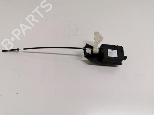 Used Fuel door actuator Fuel door actuator MINI MINI (R50, R53) Cooper (116 hp) 33779363 33779363