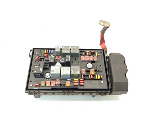 Used Fuse box Fuse box 36797263 36797263