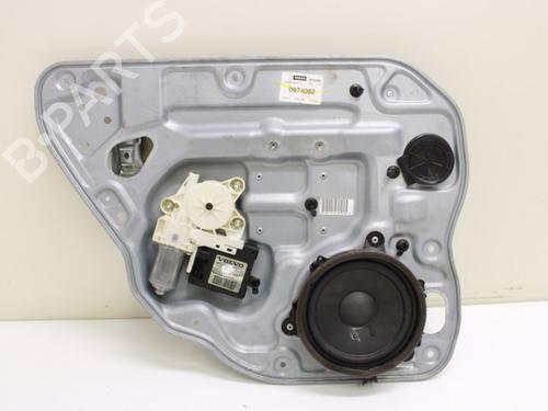 Used Rear left window mechanism Rear left window mechanism VOLVO V50 (545) T5 (220 hp) 33781031 33781031