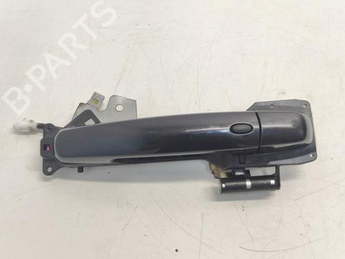 Used Front right exterior door handle Front right exterior door handle SUZUKI SWIFT III (MZ, EZ) 1.5 (RS415, ZC21S) (102 hp) 33783832 33783832