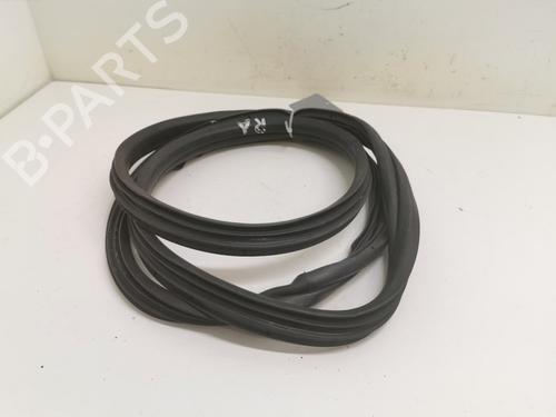 Gummiliste Gummiliste FIAT GRANDE PUNTO (199_) 1.3 D Multijet (75 hp) 33778916 33778916