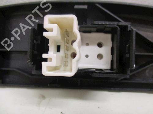 Switch TOYOTA YARIS (_P1_) 1.4 D-4D (NLP10_, NLP10R) | BP33778308I30 - Image 3