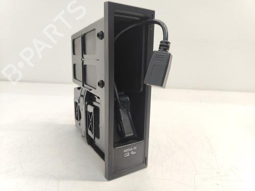 Electronic module VW GOLF PLUS V (5M1, 521) 1.2 TSI | BP33784127M83 - Image 2