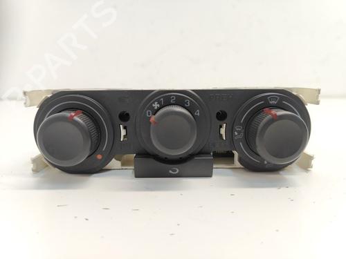 Used Climate control Climate control SEAT IBIZA III (6L1) 1.4 16V (75 hp) 33783107 33783107