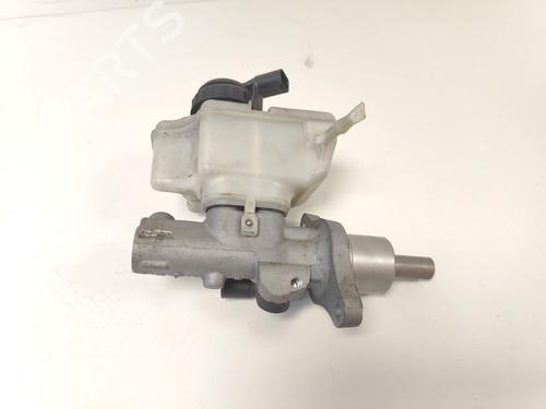 Used Brake master cylinder Brake master cylinder VW GOLF VII (5G1, BQ1, BE1, BE2) 1.2 TSI (105 hp) 33784737 33784737