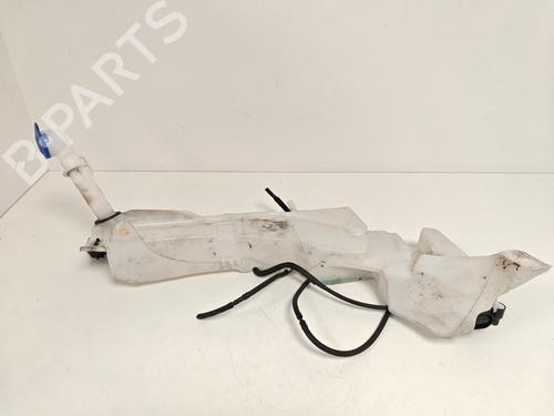 Used Windscreen washer tank Windscreen washer tank FORD KUGA I 2.0 TDCi (136 hp) 33790524 33790524