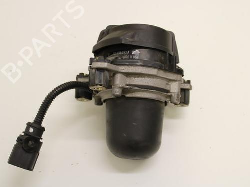 Used Secondary air pump Secondary air pump PORSCHE CAYENNE (9PA) S 4.5 (340 hp) 33780698 33780698