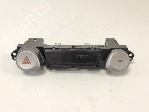Used Warning switch Warning switch HYUNDAI i20 I (PB, PBT) 1.2 (78 hp) 33786713 33786713